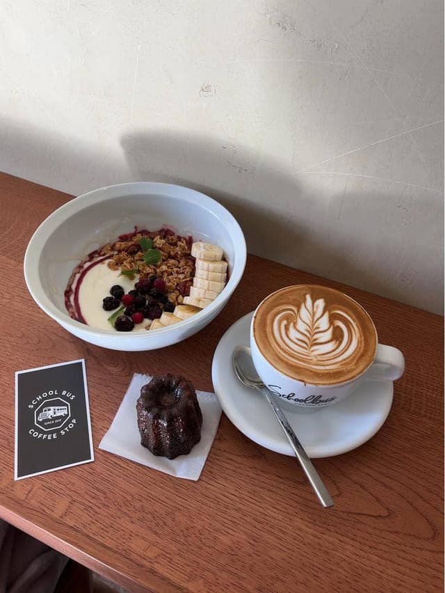 SCHOOL BUS COFFEE STOP NAKAMEGURO - サブ画像3