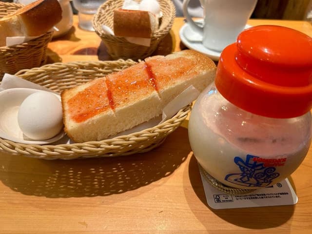 コメダ珈琲店 池袋西口店 - サブ画像1