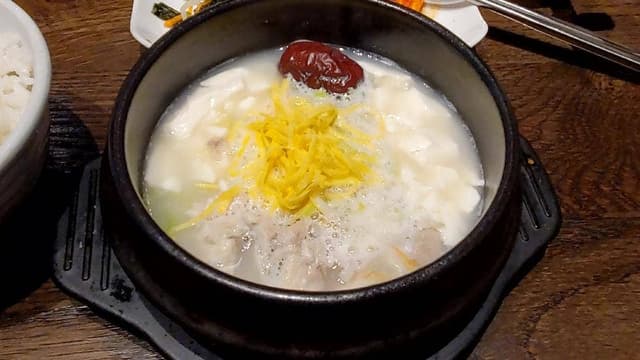 焼肉・韓国料理 KollaBo コラボ 新宿南口店 - サブ画像2