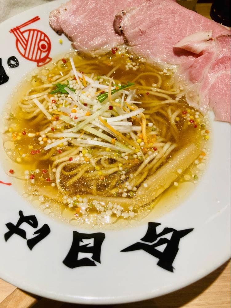 今日はラーメン。