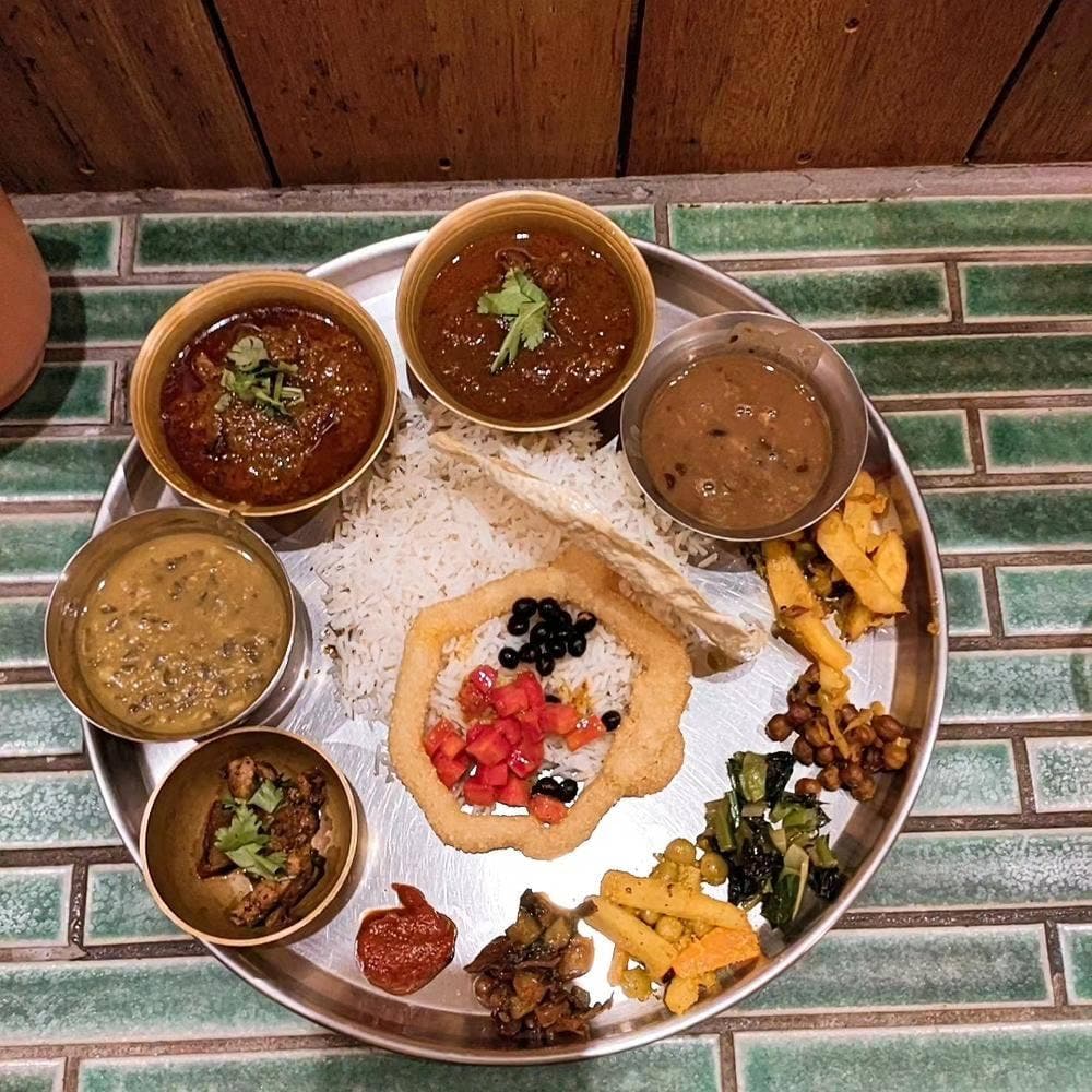 ニタカリバンチャ