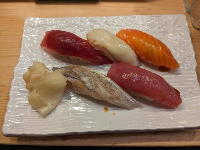 すし処 魚のへそ しず前と江戸前ずし アスティ東館店 - サブ画像1