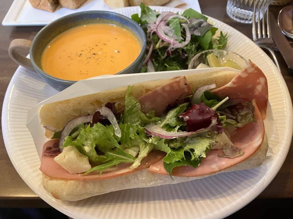 Raccolta Cafe+Bakery