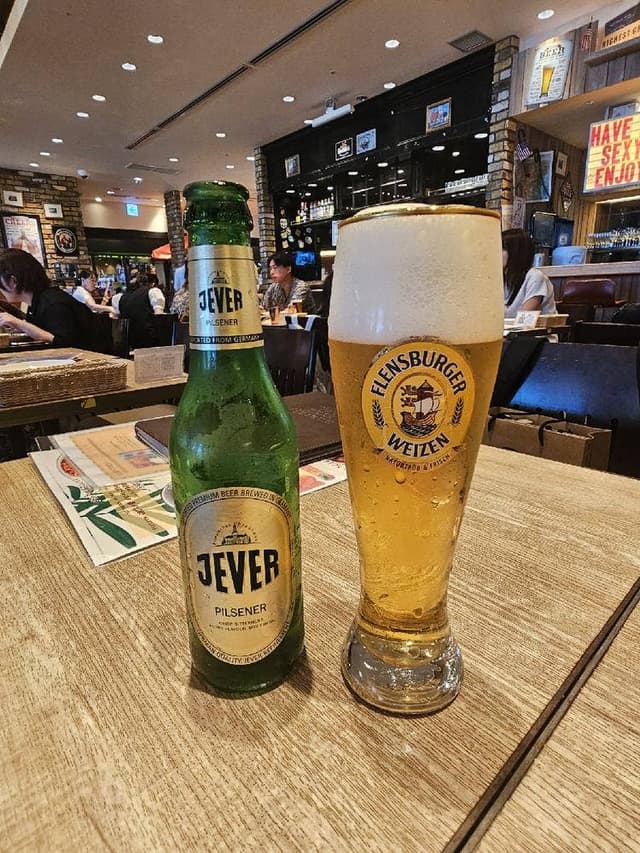 世界のビール博物館 東京スカイツリータウン・ソラマチ店 - サブ画像1