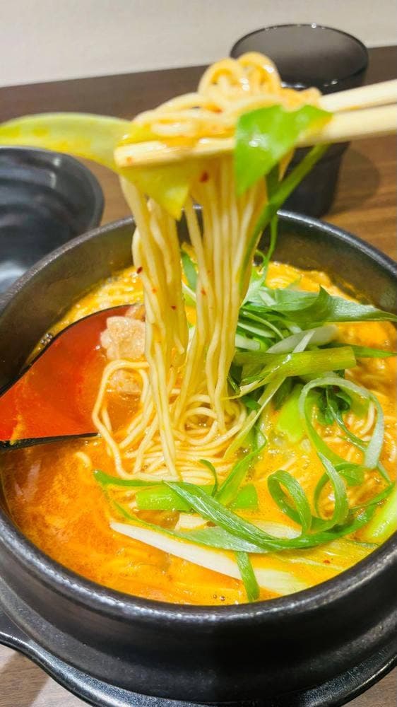 ホルモンらーめん 8910 鶴橋店 - サブ画像1