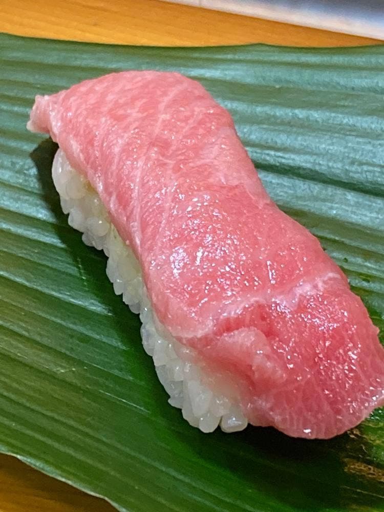 すし処 目羅