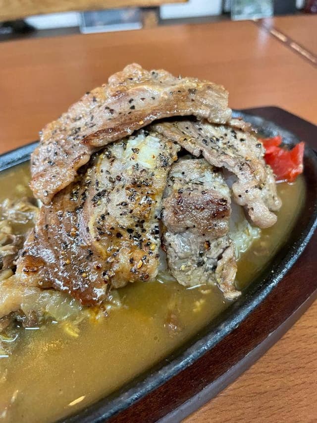 肉ばる食堂 ぐすたーる - サブ画像1