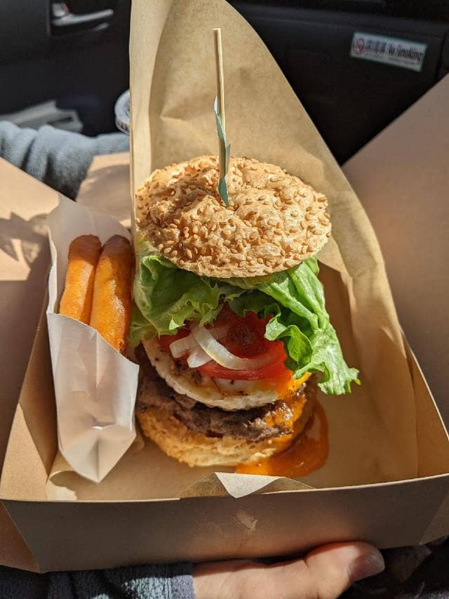あわじ島バーガー 淡路島オニオンキッチン うずまちテラス店 - サブ画像2