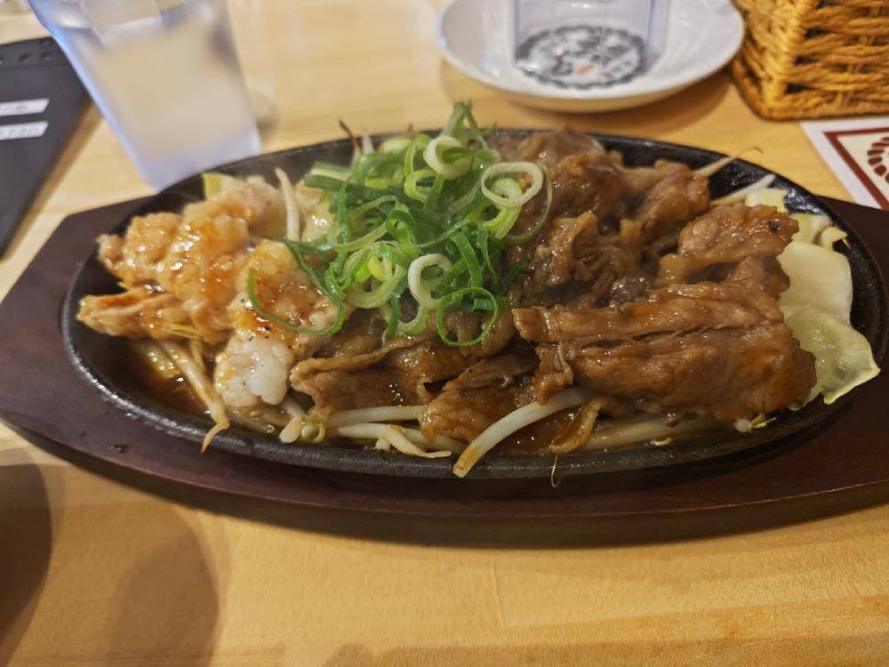 鉄板肉食堂まるよし 南森町店