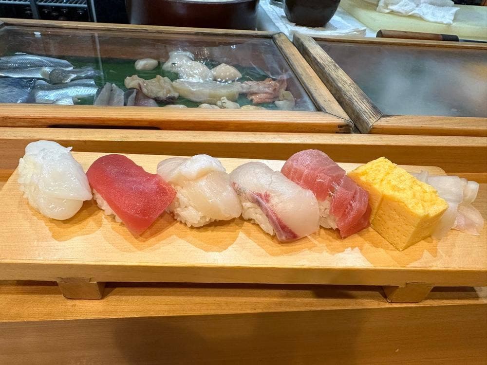 挙母鮨
