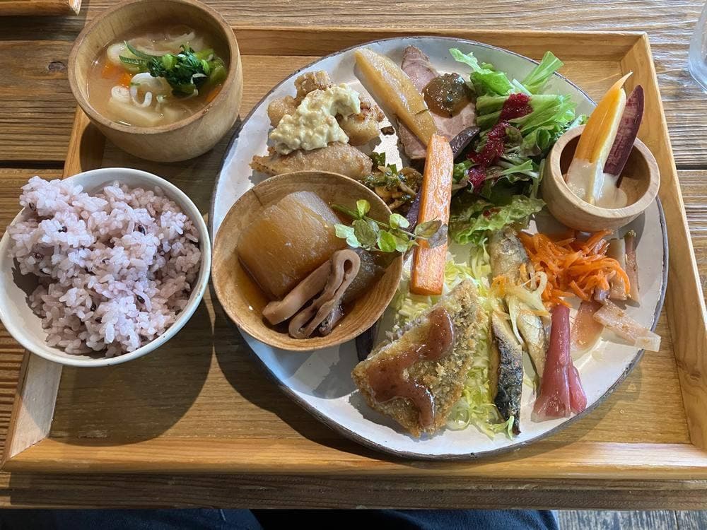 農家カフェRAKU