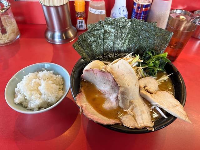 横浜ラーメン とんこつ家 鹿島店 - サブ画像1