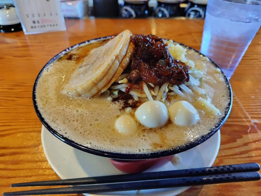 博多ラーメン鶴亀堂 長久手図書館通り店