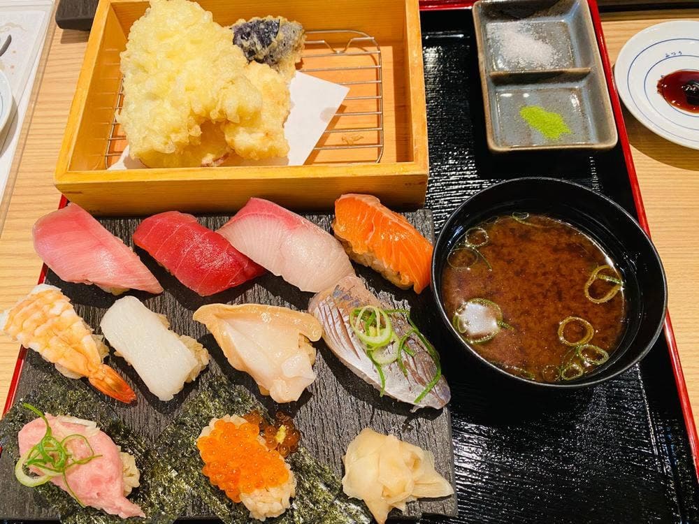 鮨 酒 肴 杉玉 近鉄八尾