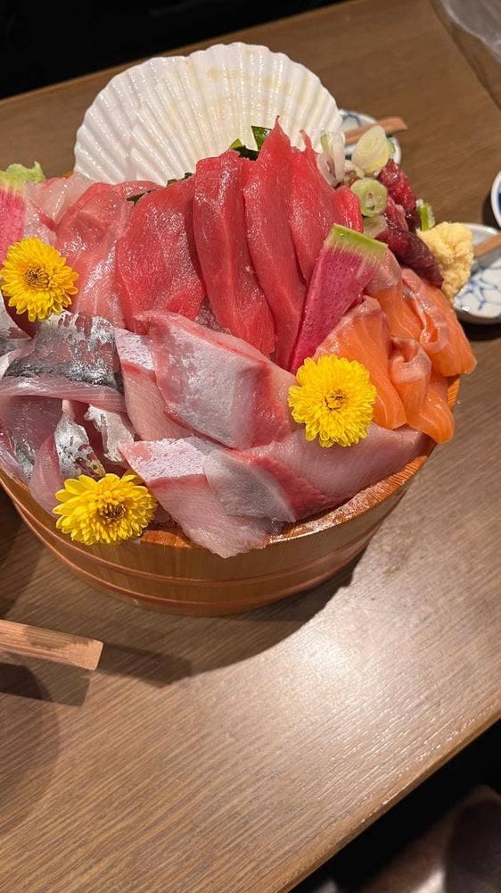 栄 鮨食人 五と二