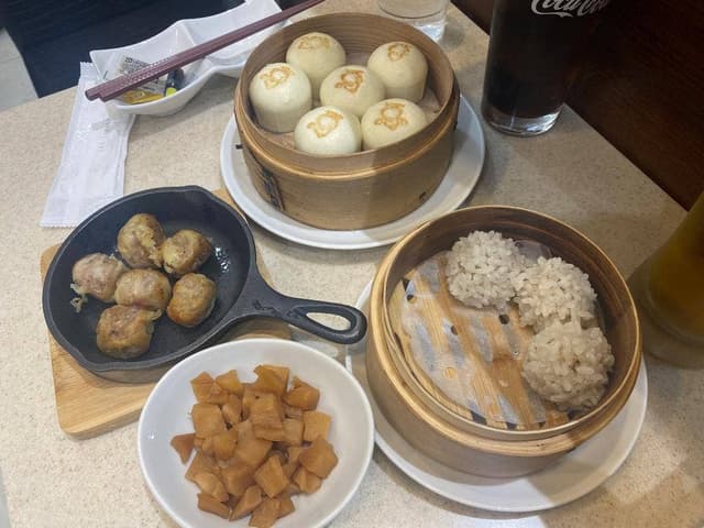 崎陽軒 中華街シウマイBAR店 - サブ画像1