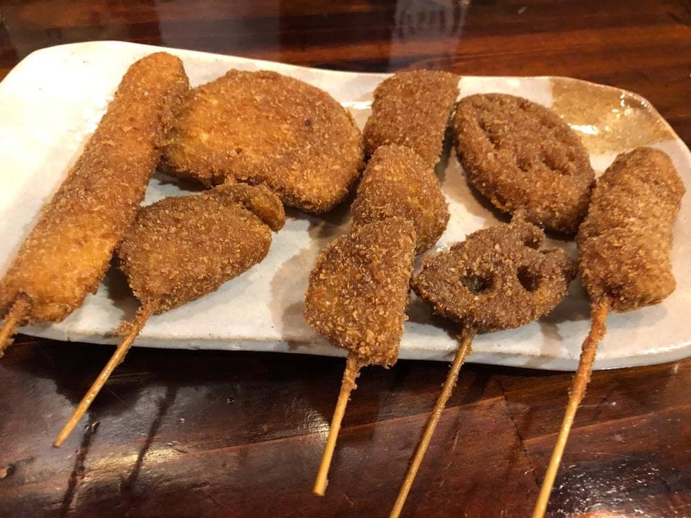 クシカツサカバ 小野商店