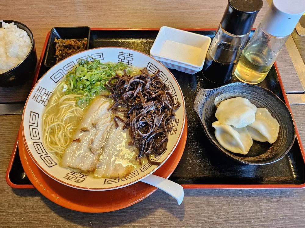 博多屋台ラーメン なかちゃん