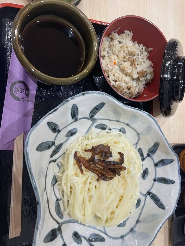 三輪山勝製麺 - サブ画像1