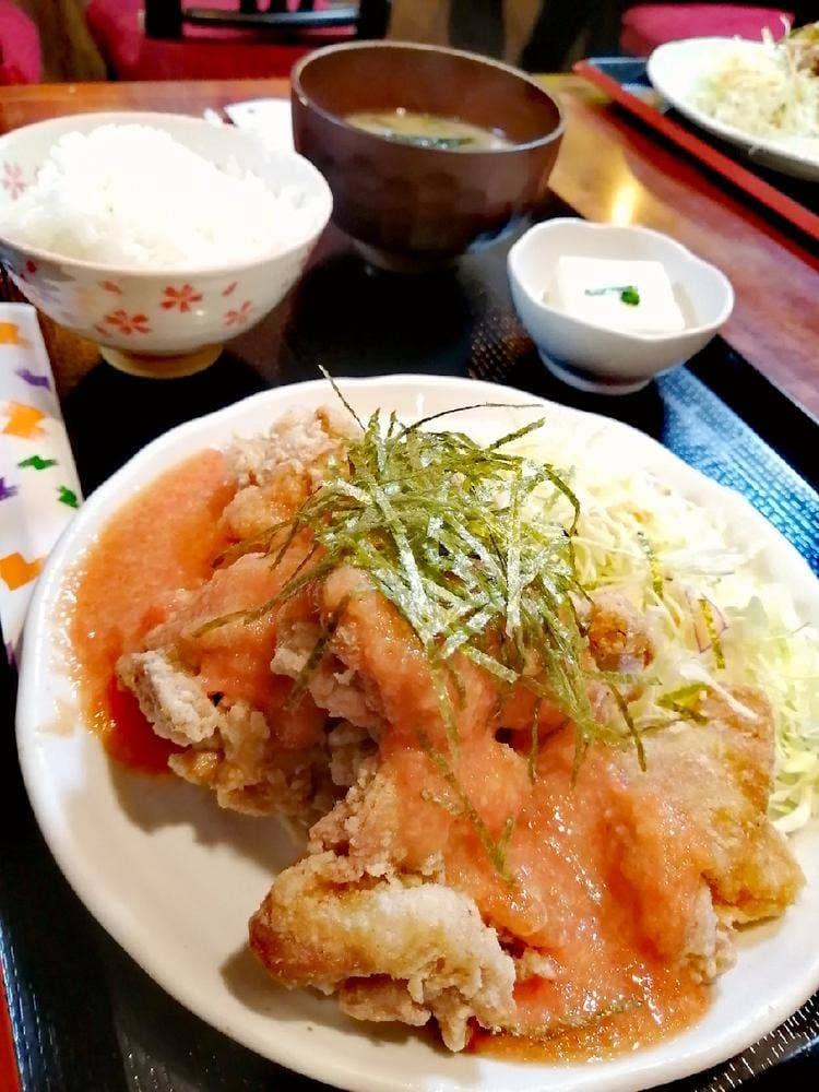 とも