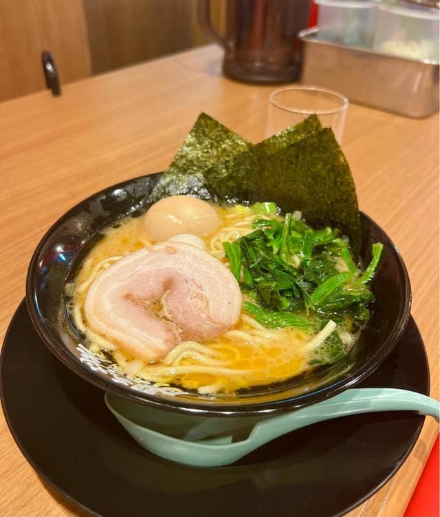 横浜家系ラーメン 町田商店 三軒茶屋店 - サブ画像1