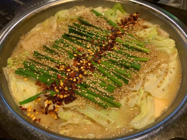 牛もつ鍋専門店 鍋秀岩塚店 - サブ画像1