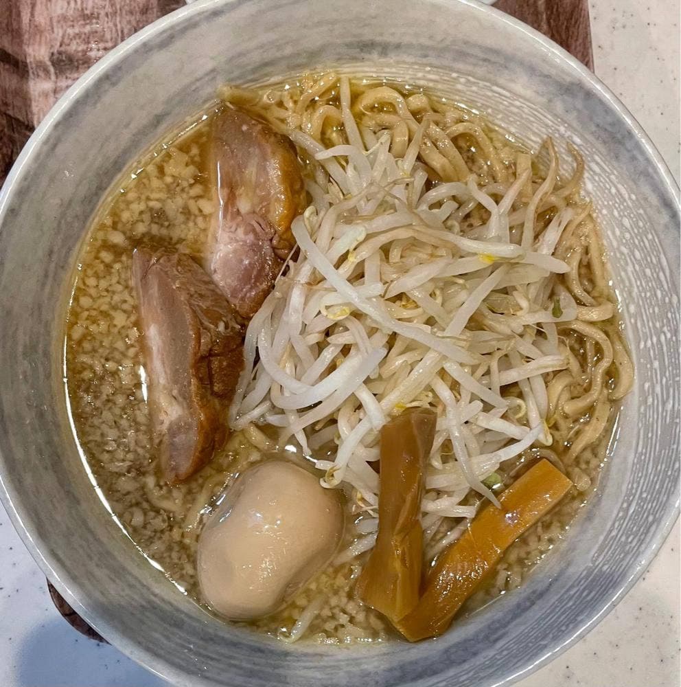 麺屋しのだ