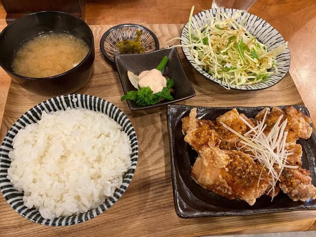 おばんざいとからあげ らくから - サブ画像1