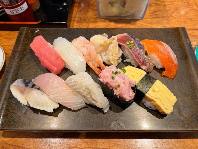 すし食いねぇ！ 松任本店 - サブ画像3