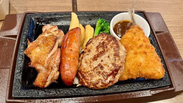 ステーキガスト 堺浜寺店 - サブ画像1