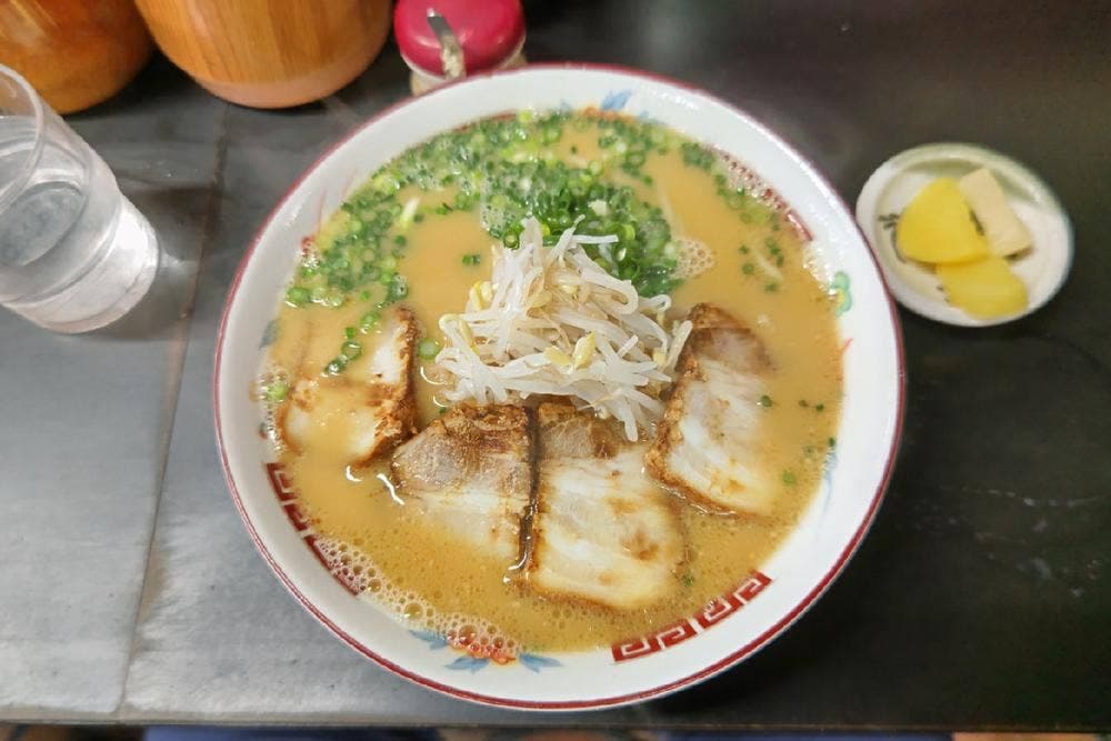 とくだラーメン
