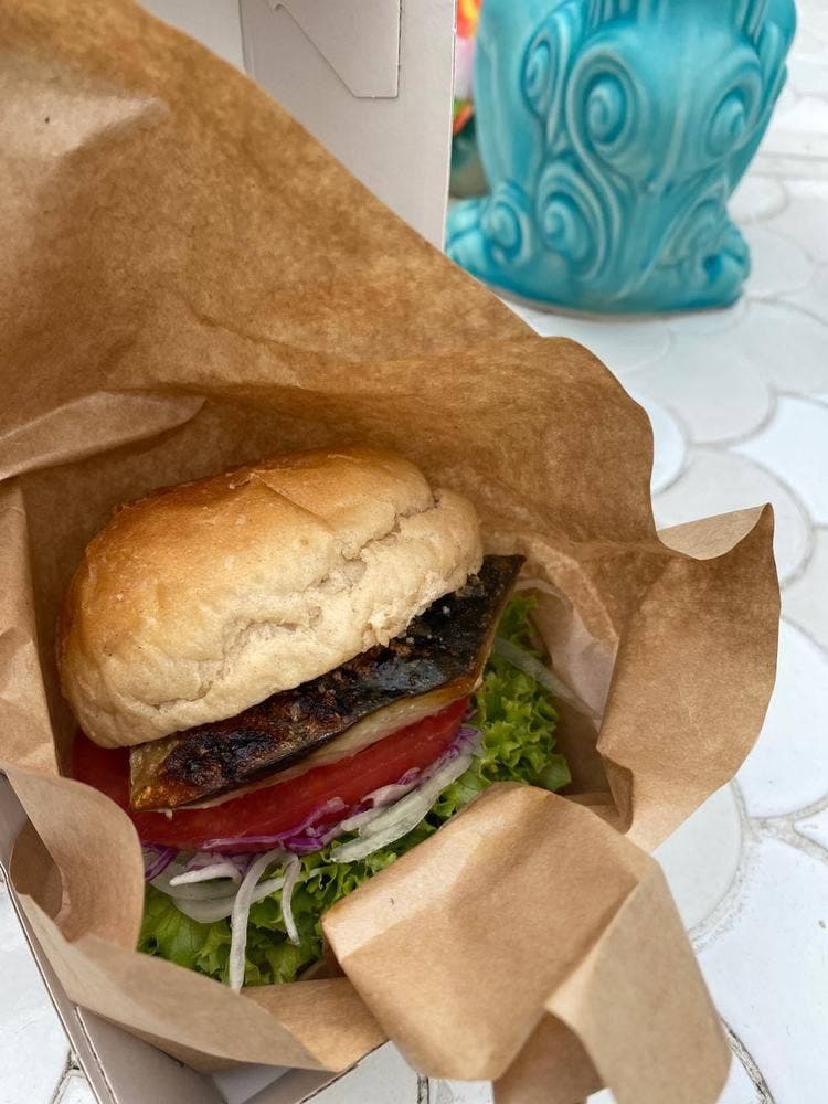 MK CAFE 沖縄ウミカジテラス店