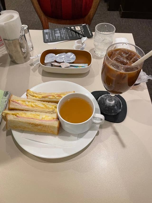 喫茶室ルノアール 新宿南口甲州街道店 - サブ画像2