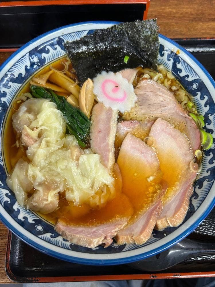 本格手打ちラーメン 英