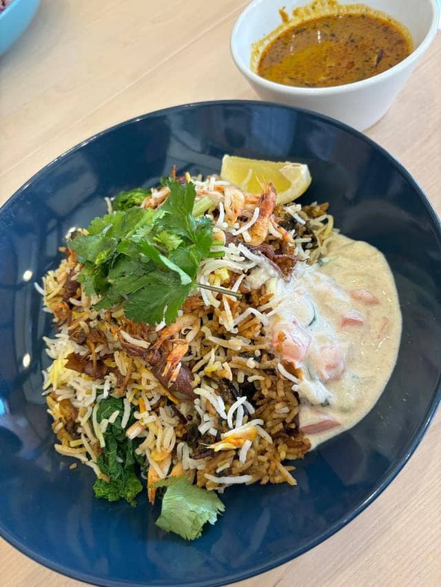 こちら春日部市学校どおり前カレー屋 - サブ画像3