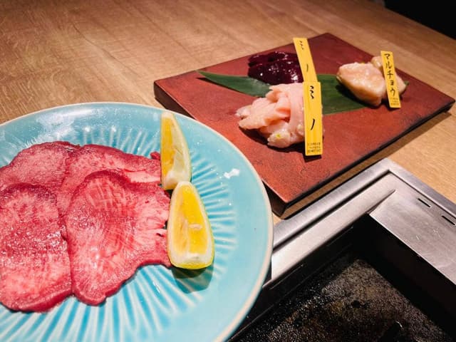 和牛焼肉 黒と赤 - サブ画像1