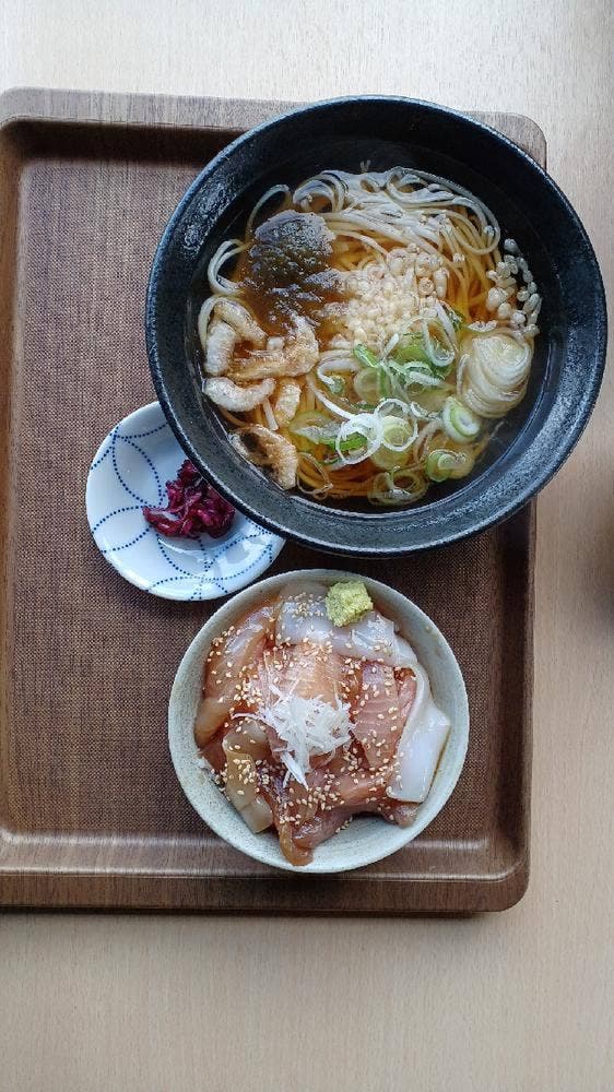 ひみ岸壁市場 食堂 - サブ画像2