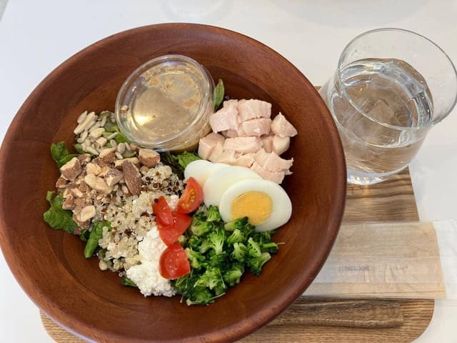 GH SALAD 西宮店 - サブ画像1