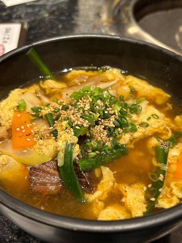 炭火焼肉 舎人