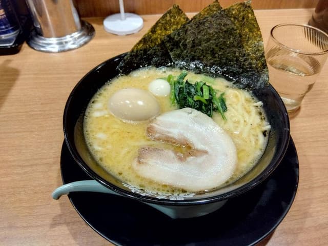 横浜家系ラーメン 町田商店 川崎西口店 - サブ画像2