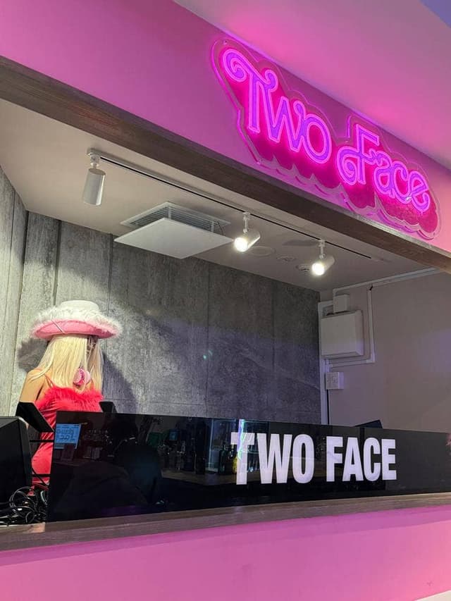 TWO FACE - サブ画像1