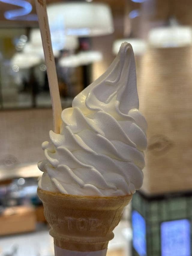 オホーツク おこっぺミルクスタンド ソラマチ店 - サブ画像1