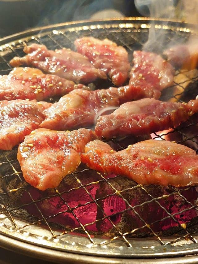 炭火焼肉 肉人 岩田店 - サブ画像1