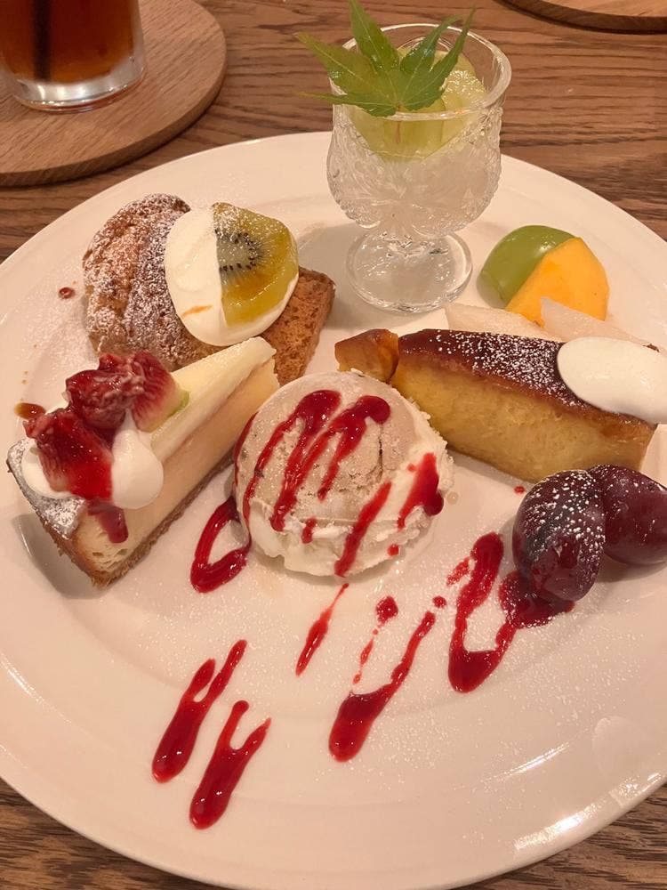 SHIKAYA CAFE
