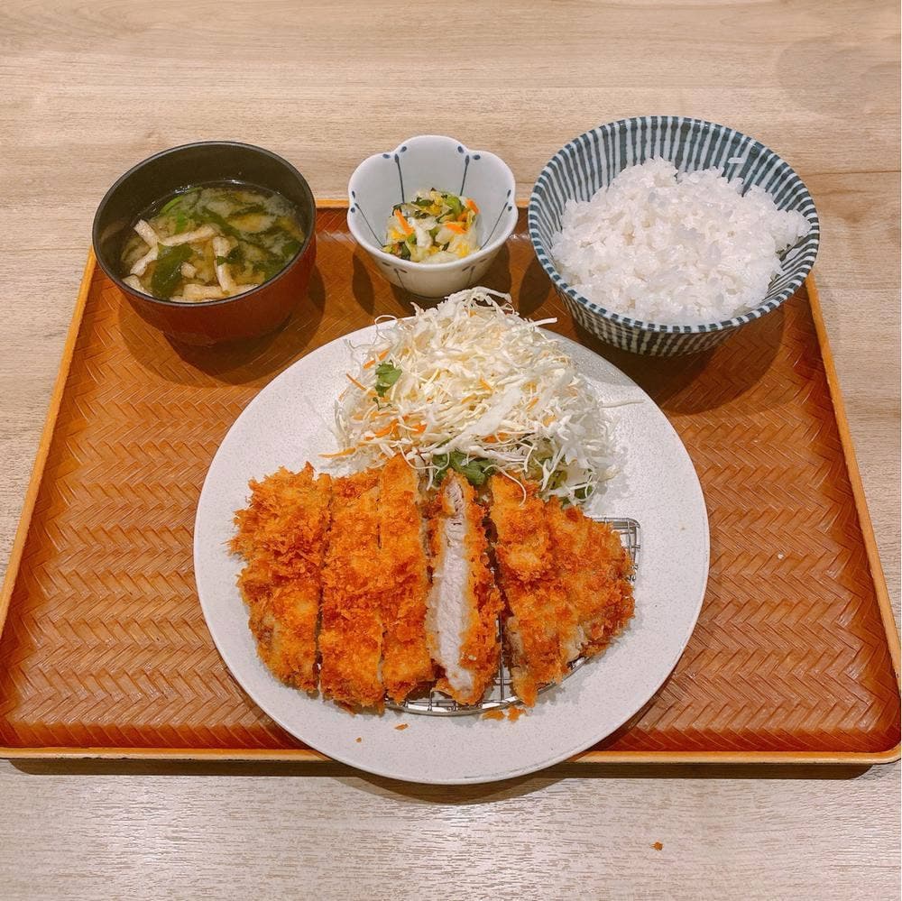 かつ庵 戸塚平戸店