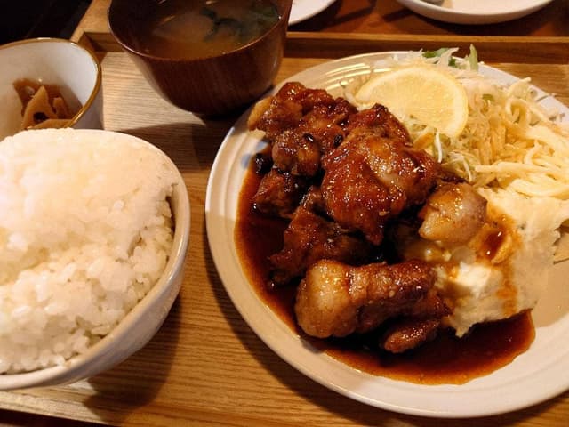 ニジイロ食堂 - サブ画像2