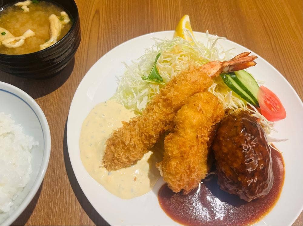 グリル ぶどう亭