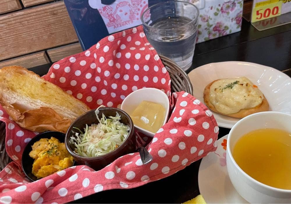 カフェ カリス