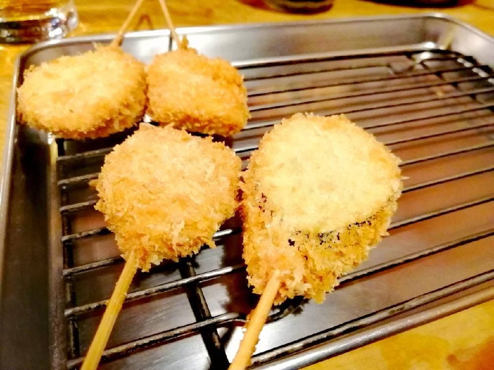 串かつ 日賀志