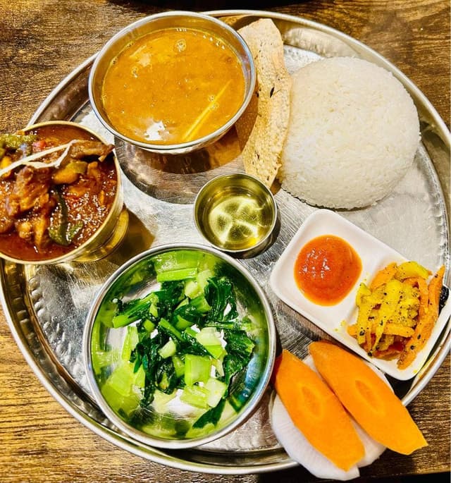 Sathi ネパールインドダイニング & Asian Foods - サブ画像1
